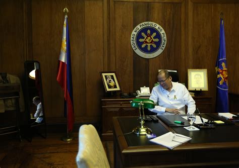 malacañang records office contact number|Office of the President .